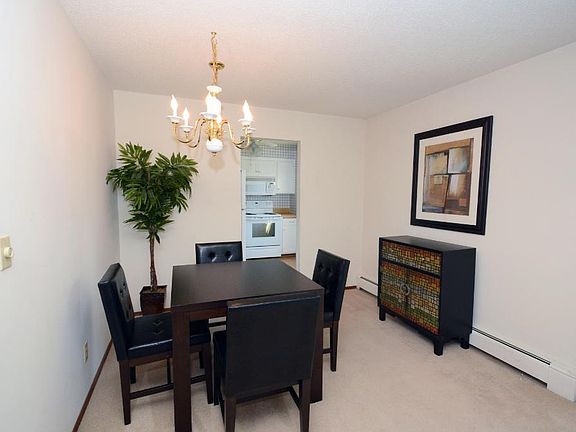 4th image of 2730 Dale St N #D201