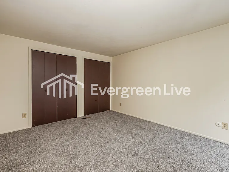 5835 Troy Villa Blvd — Photo 13