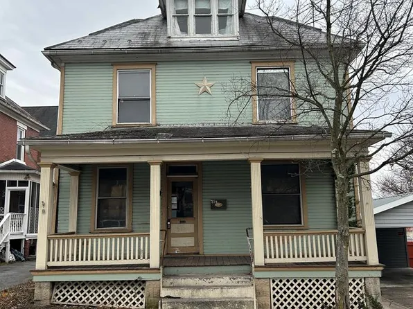 674 10th St, Huntingdon, PA 16652