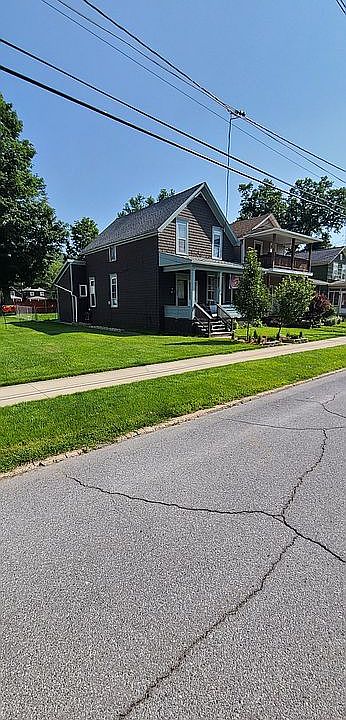 1st image of 122 Barbour St