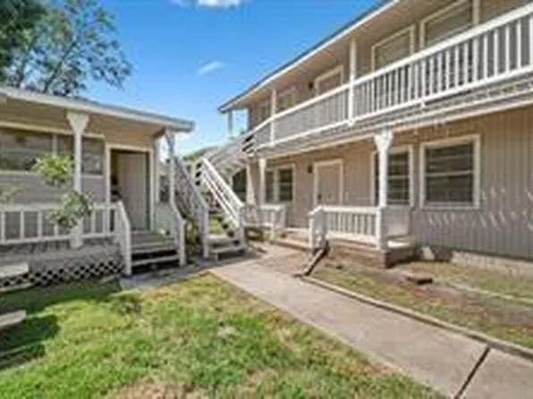 12033 18th St APT 3, Santa Fe, TX 77510