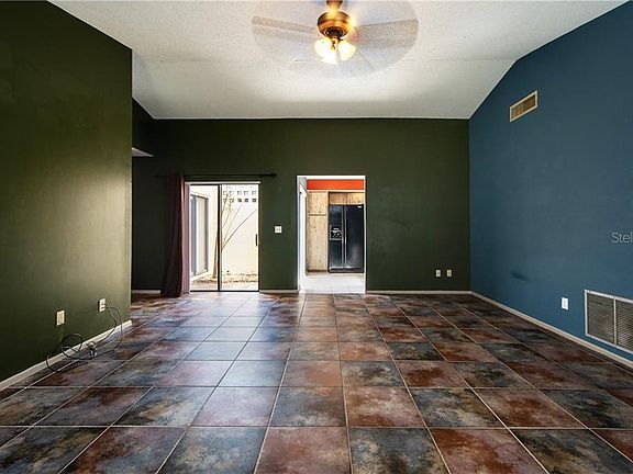 4th image of 7811 Autumn Wood Dr