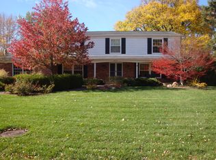 31115 Pickwick Ln, Beverly Hills, MI