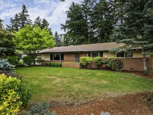 916 NE 111th Ave, Portland, OR 97220