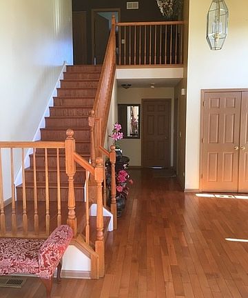 4th image of 16540 Coventry Ln