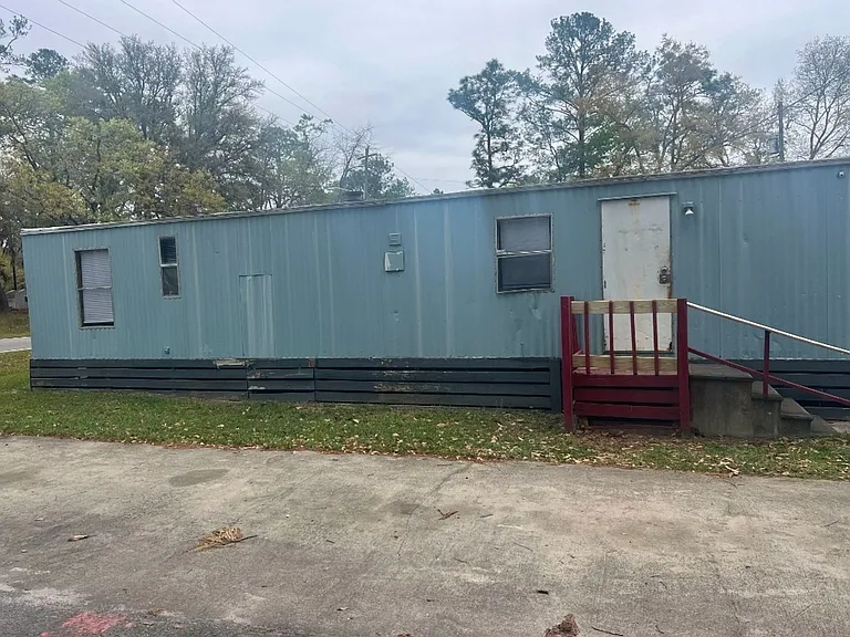 1219 W Oglethorpe Hwy — Photo 12