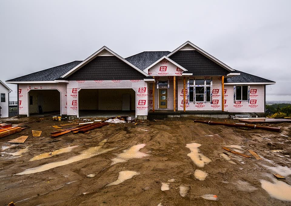 1st image of 3614 S Boulder Creek Ln