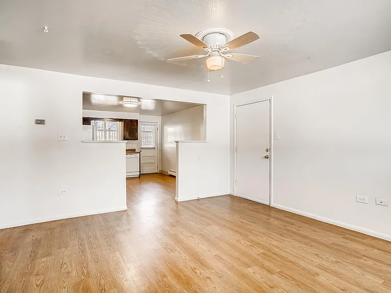 290 S Hoyt St — Photo 6