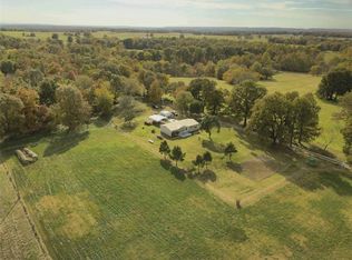 13893 White Oak Rd, Fayetteville, AR 72704