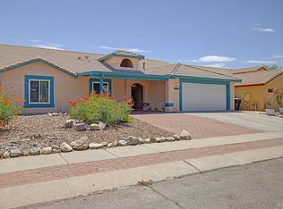 7992 S Lennox Ln, Tucson, AZ 85747