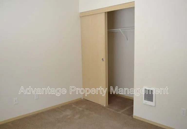 739 Jackson St W #3 — Photo 7