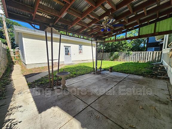 3rd image of 1811 S 23rd St