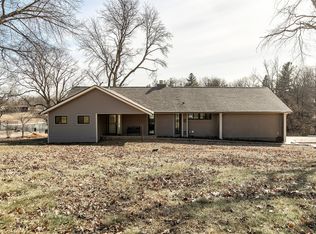 34504 Roseland Dr, Cumming, IA 50061