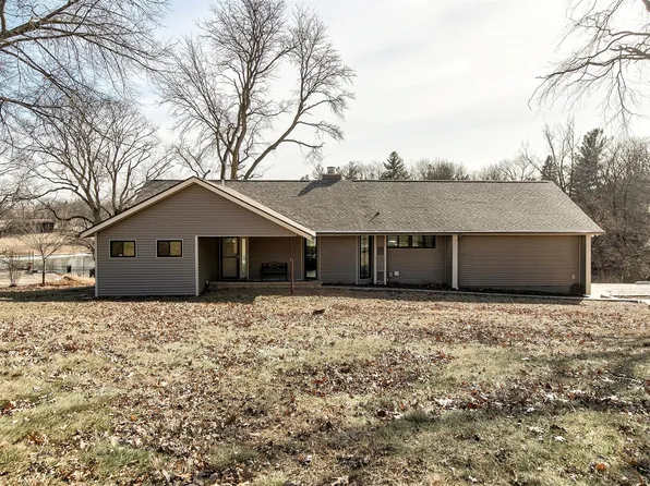 34504 Roseland Dr, Cumming, IA 50061