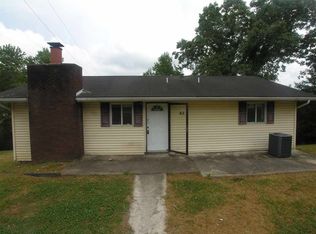49 Earl Dr, Huntington, WV 25701