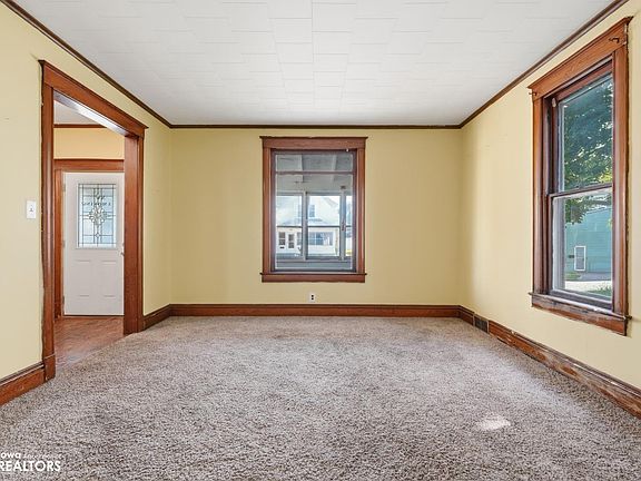 4th image of 807 S 9th St