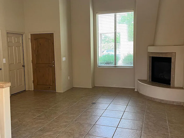 1892 N Sonoma Ranch Blvd — Photo 18