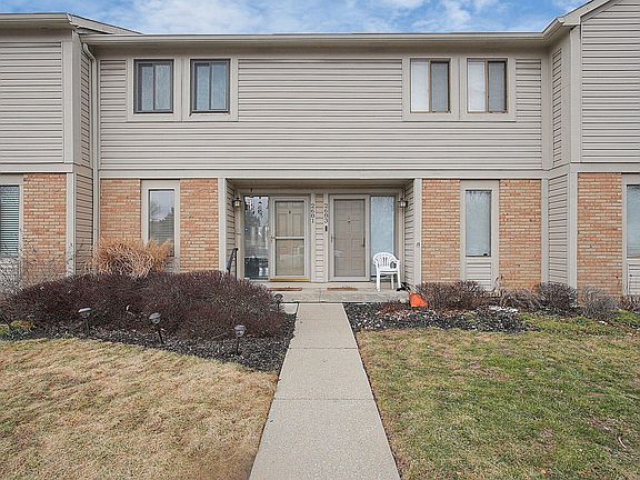 2nd image of 2681 Cedar Lake Dr