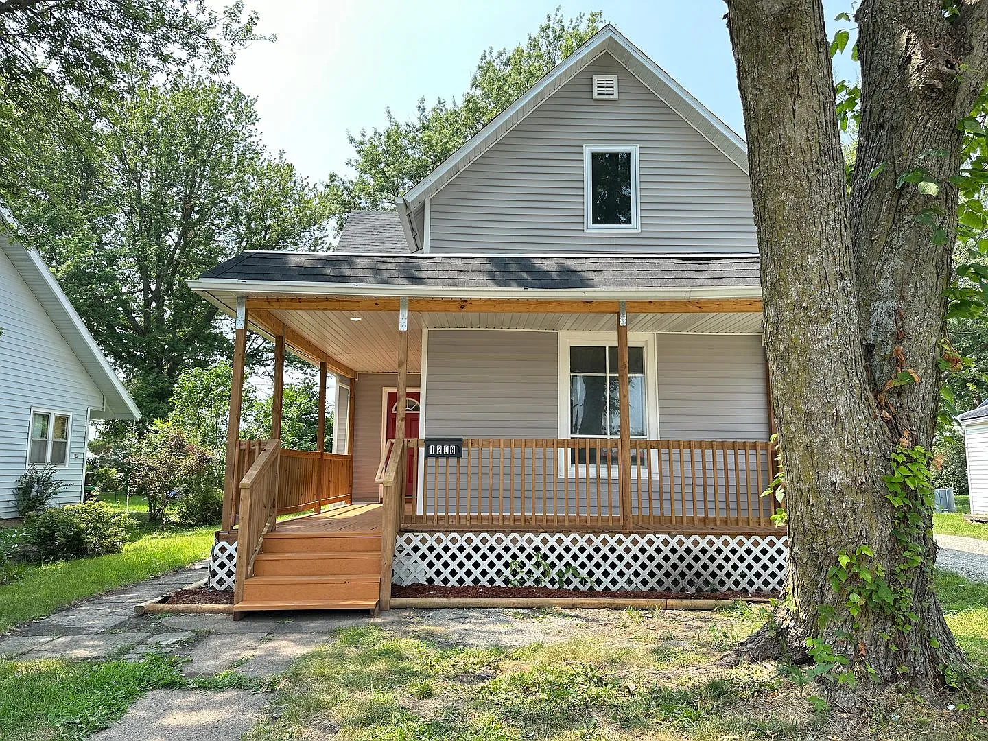 4 Bedroom Remodeled Home in Chariton — Photo 1