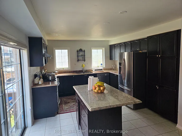 3 Wainwright Dr — Photo 6