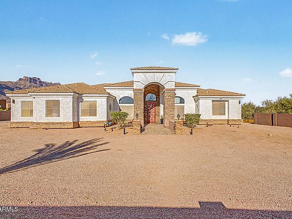 2nd image of 529 S VAL VISTA Road