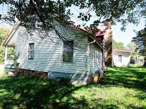 4th image of 3602 Alta Dr