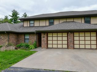 1724 N Chapman Ln, Columbia, MO 65202