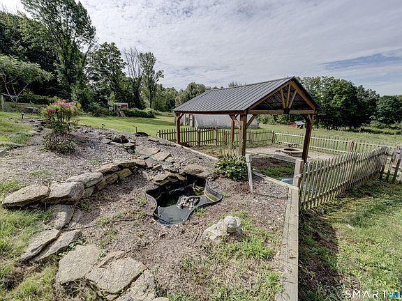 4th image of 813 Westford Road