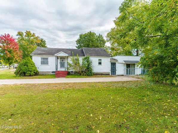 88 Crescent Street, Saratoga Springs, NY 12866