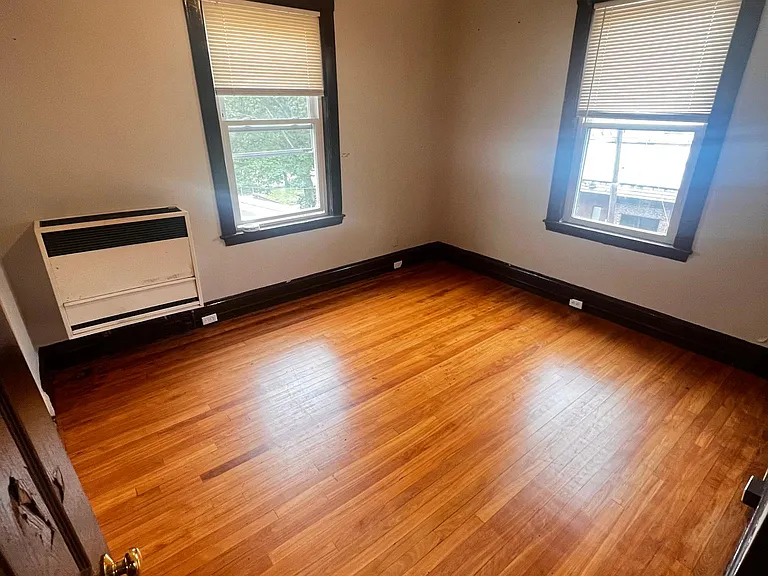 5 Maple Ave #15 — Photo 3
