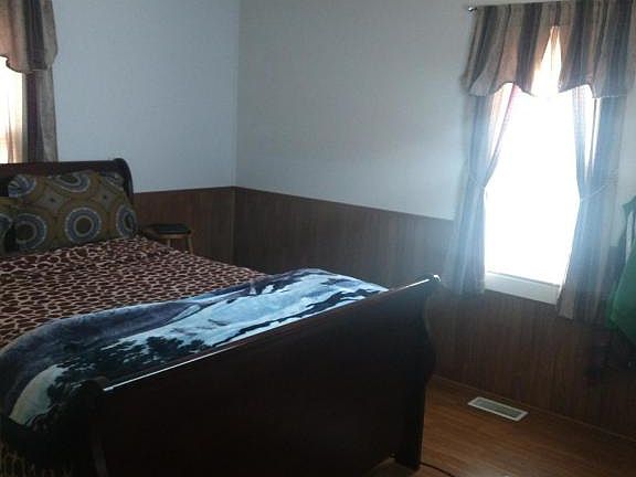 5th image of 147 Highland Ave
