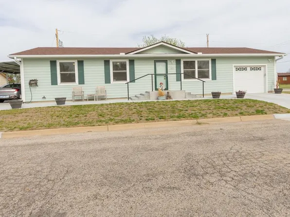 801 Stelling St, Ellsworth, KS 67439