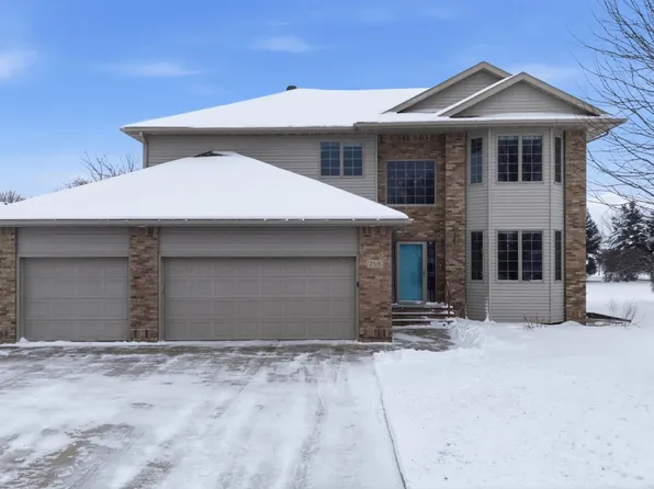 2518 Parkview Dr S, Fargo, ND 58103