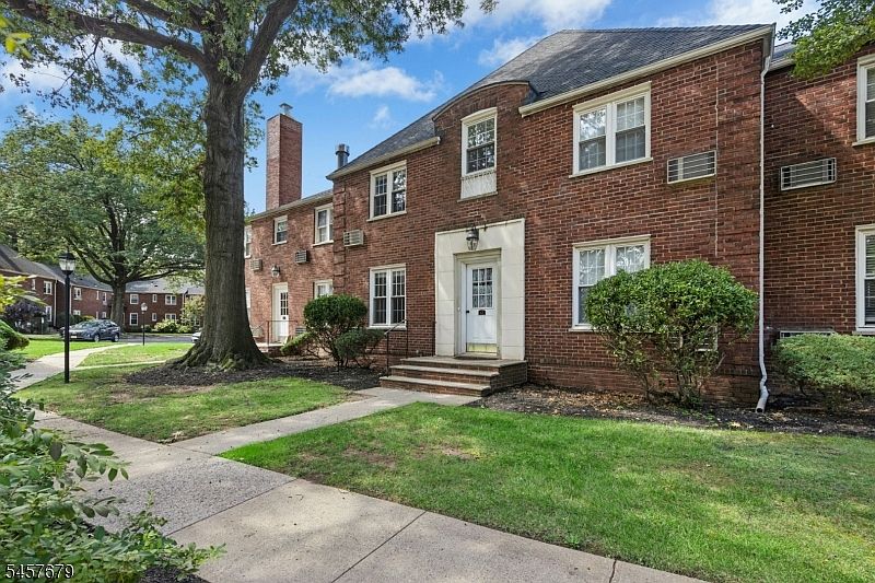 1st image of 43 A Parkway Village BLDG 43 #A