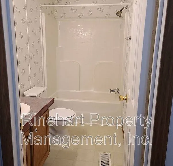 2321 Cyrus Dr — Photo 9