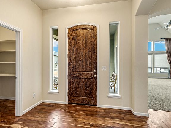 3rd image of 510 W Nevada St