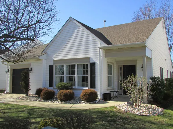 3 Parkview Cir, Columbus, NJ 08022