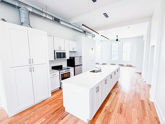 3rd image of 23 E Main St #201