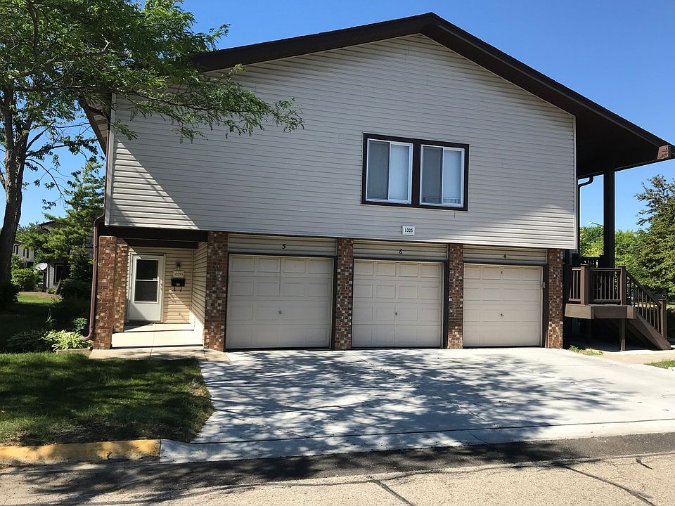 1st image of 1325 Kingsbury Dr #345