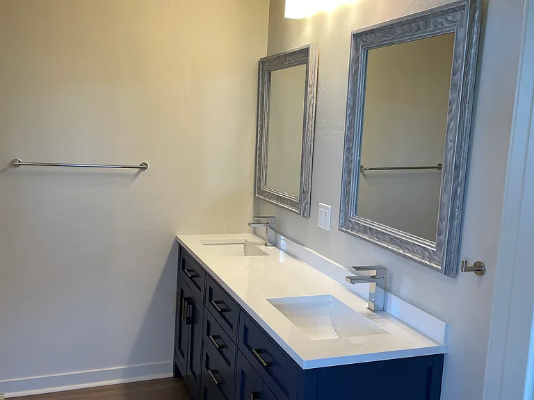 3319 Kingsbury Dr — Photo 7