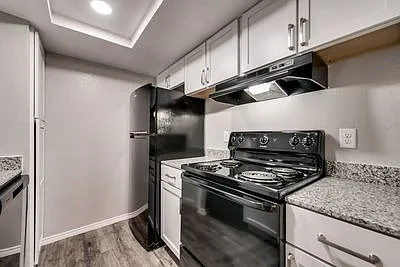 4030 Valley View Ln — Photo 16