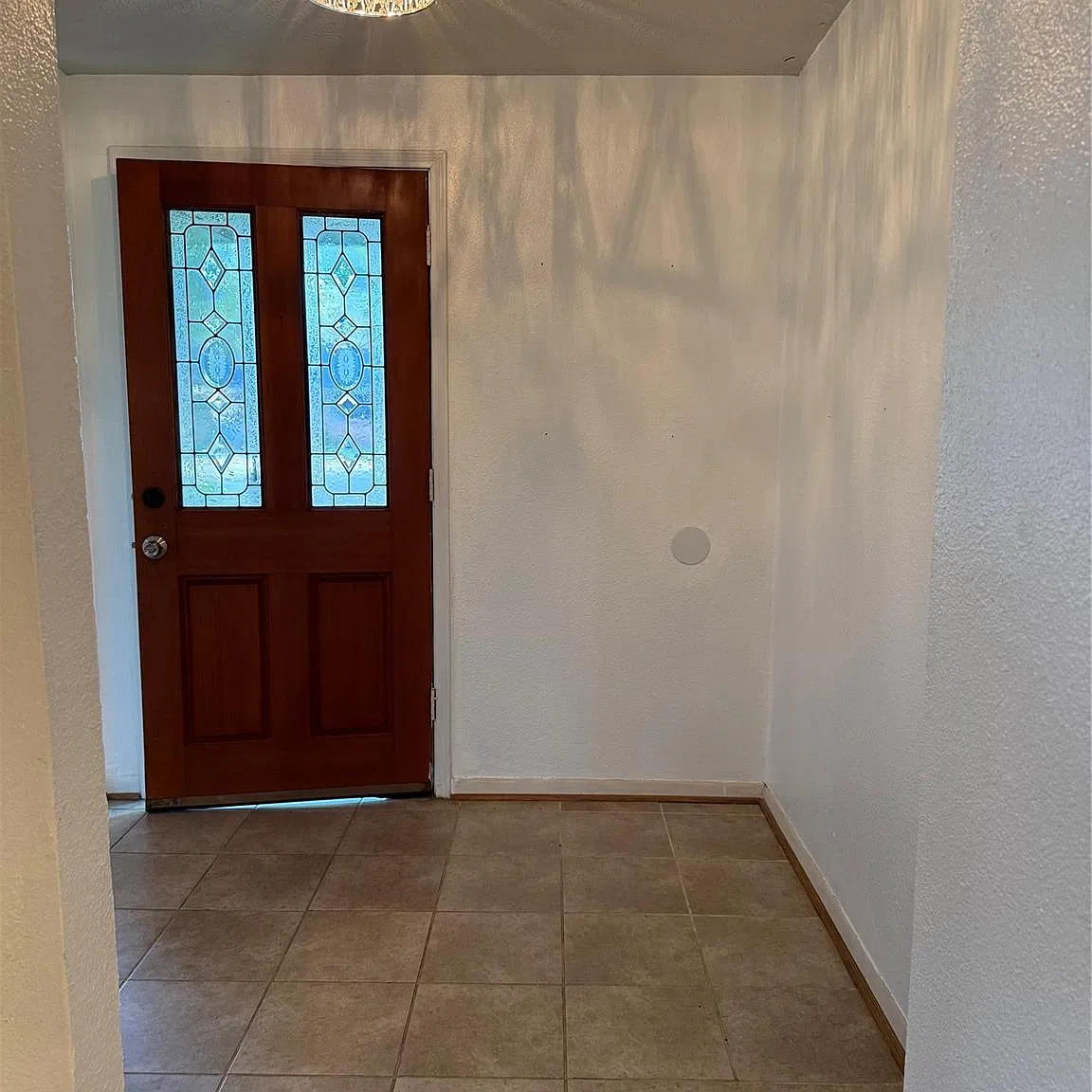 3 bed, 2.0 bath, 1524 sqft, $2,000 — Photo 3