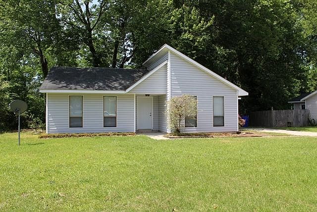 1st image of 124 Fletcher Pl