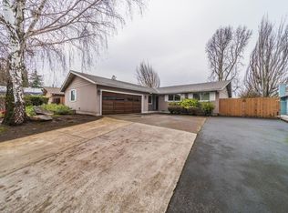 1261 Ruskin Dr, Medford, OR 97504