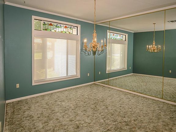 4th image of 115 Arrowhead Ln