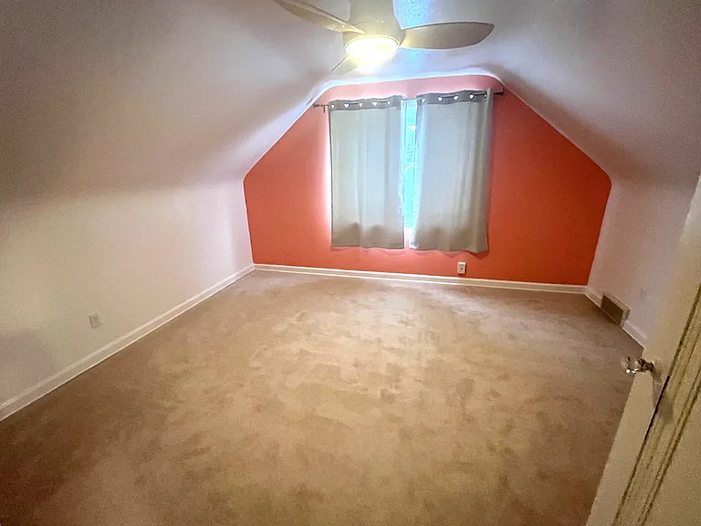 935 Marshall Dr — Photo 21