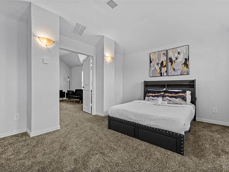 2305 Hickey Dr — Photo 13