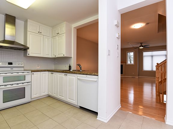 4th image of 236 Latchford Rd