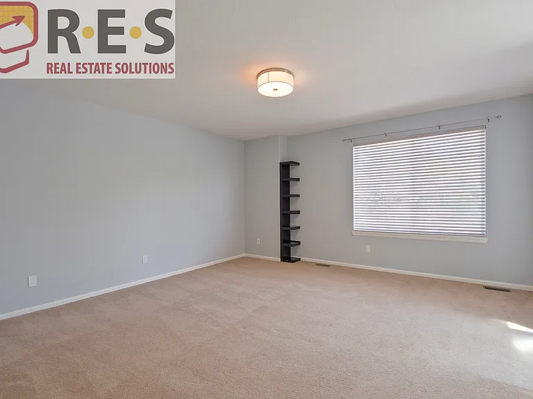 197 S Lindsey St — Photo 14
