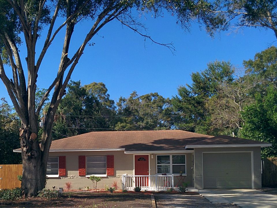 1st image of 130 E Virginia Ln